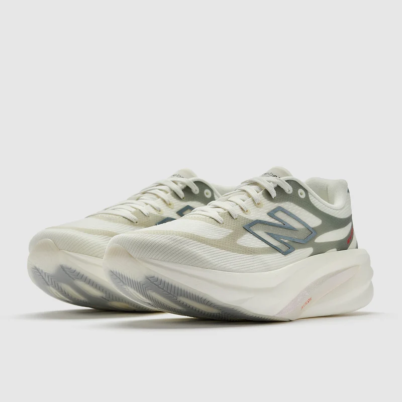 New Balance Womens SC Rebel V1