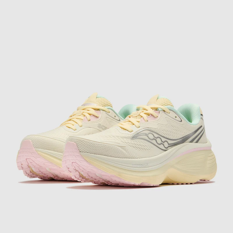 Saucony Womens Hurricane 26