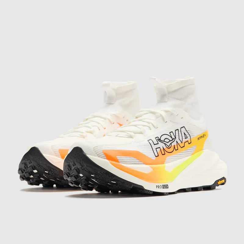 Hoka Tecton X 4
