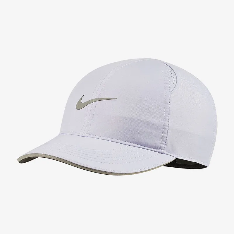 Nike Womens Featherlight Cap