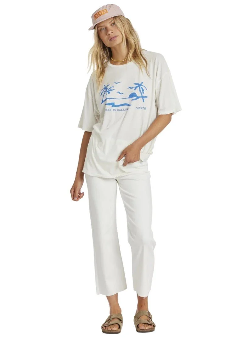 Kickin It Slouch Tee | Vintage White