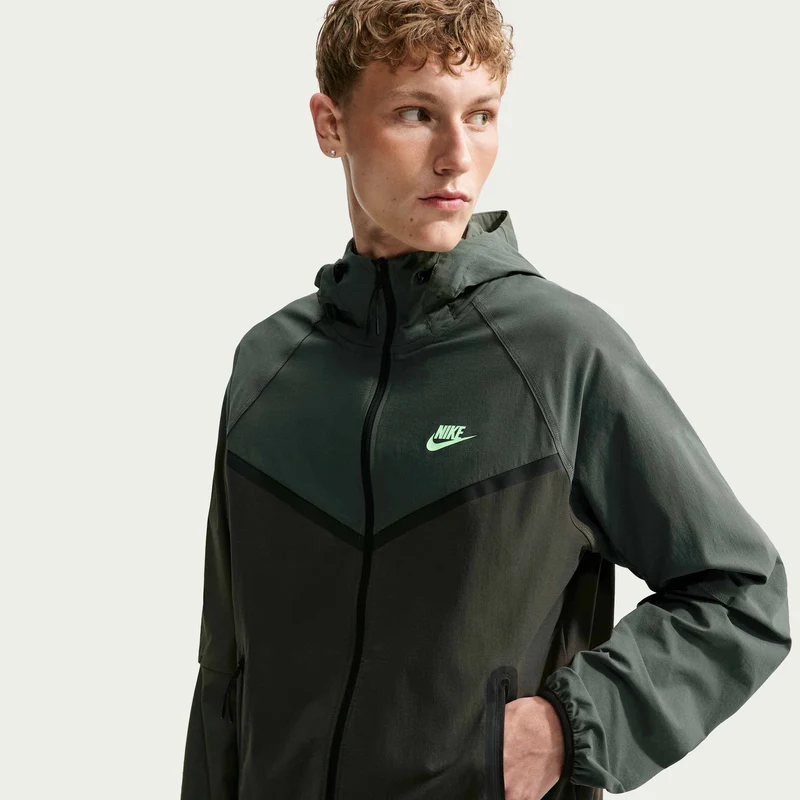 Nike Men's Dri-FIT Woven Full-Zip Windrunner Jacket Tech
