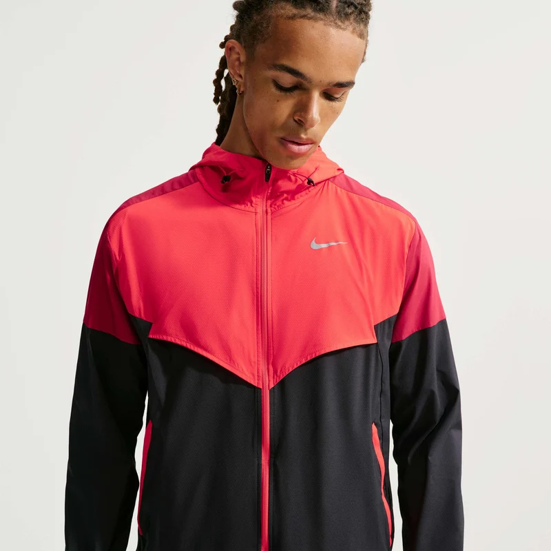 Nike Men's Running Jacket Impossibly Light Windrunner