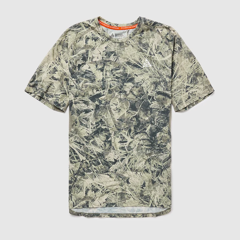 Nike ACG Solar Chase Dri-FIT Top