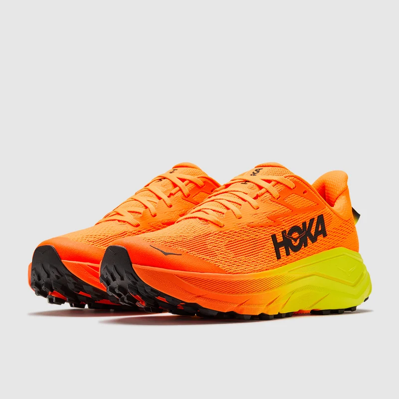 Hoka Challenger 8