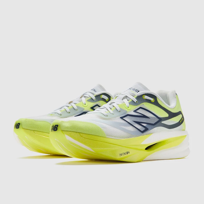 New Balance Supercomp Elite V6