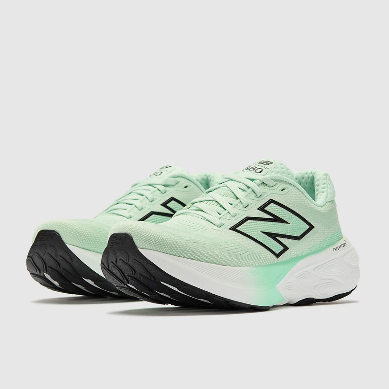 New Balance Womens 880 V15