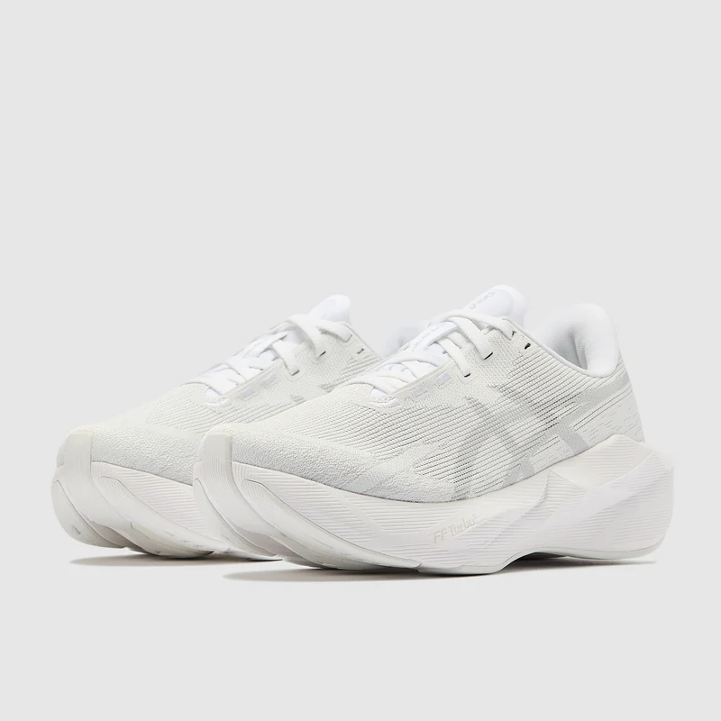 Asics Womens Novablast 6