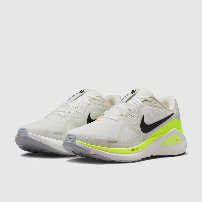Nike Structure 26