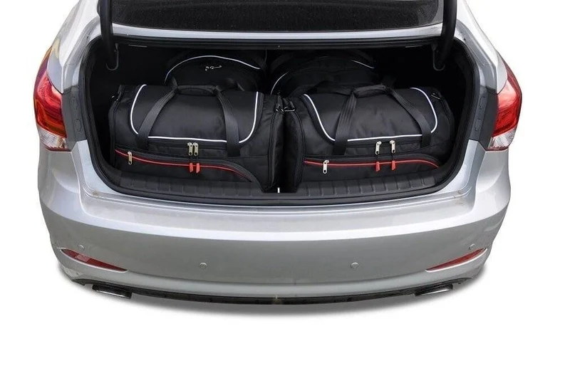 Kjust reistassenset geschikt voor Hyundai i40 Sedan (2011-2019)