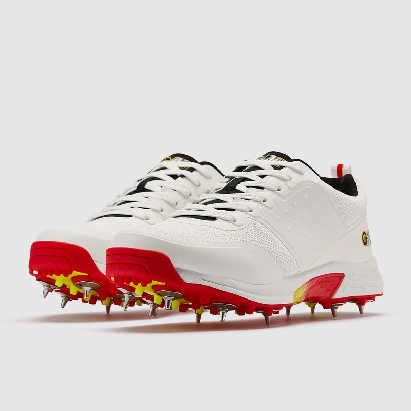 Gunn & Moore Rival Cricket Spikes