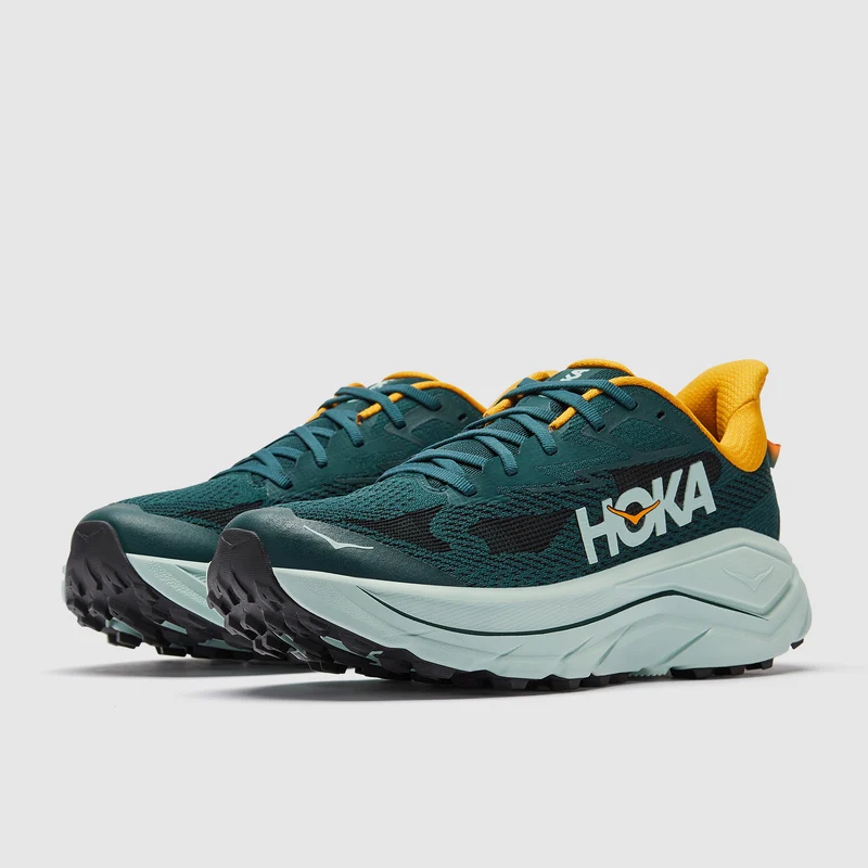 Hoka Challenger 8
