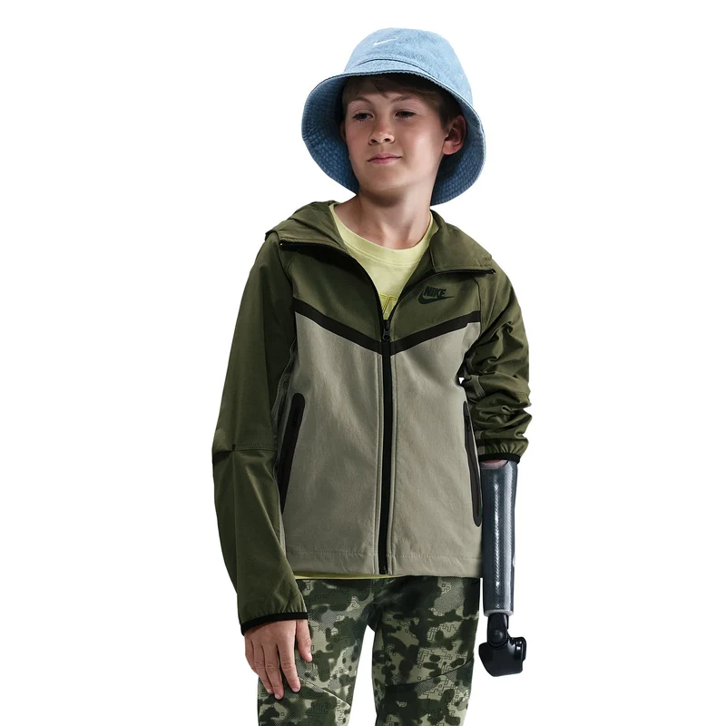 Nike Sportswear Older Kids Tech Woven Full-Zip Jacket (8-15Y)