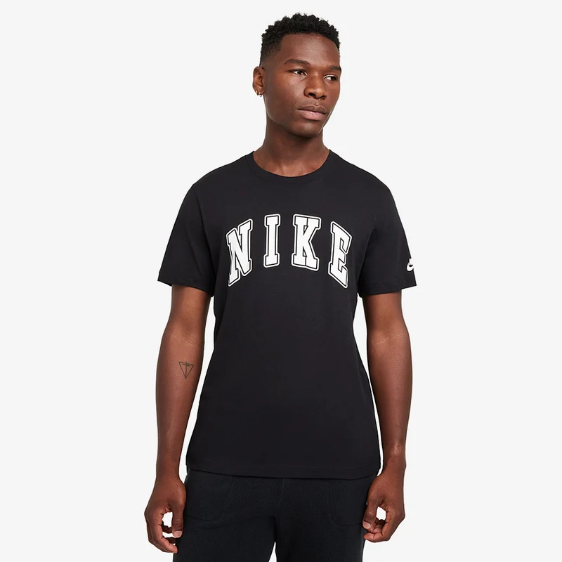 Nike Sportswear Club T-Shirt