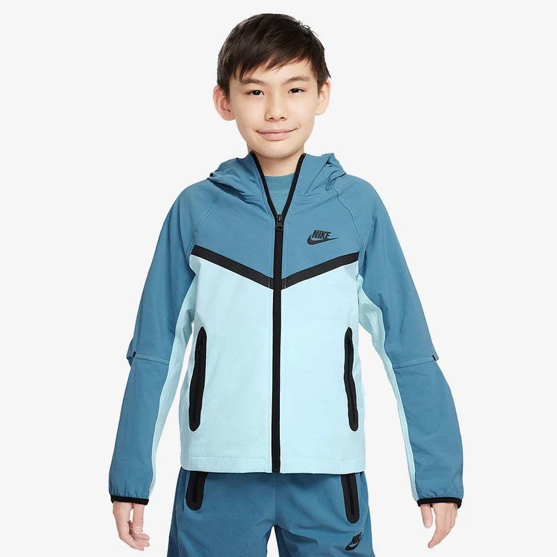 Nike Sportswear Older Kids Tech Woven Jacket (8-15Y)